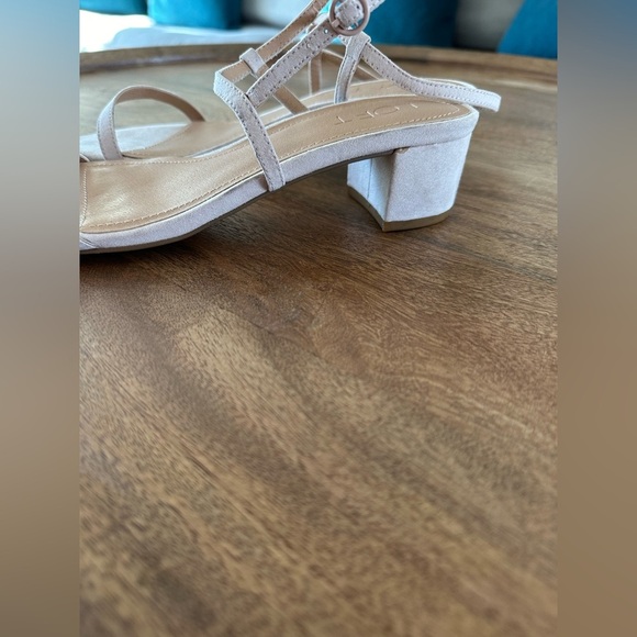 Loft Womens Dressy Sandals Open Toe Block Heel Ankle Strap Leather White Size 7M - Picture 3 of 5